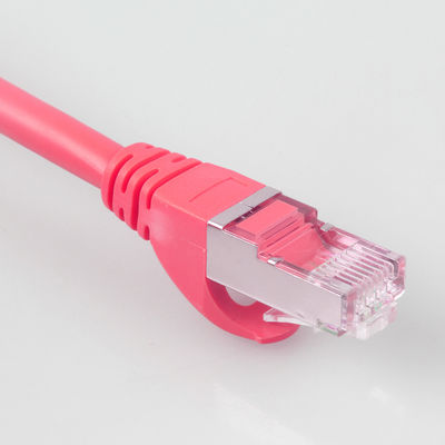 Doğrudan Gömme 6 Ft Cat7 Yama Kablosu Ağır Hizmet Su Geçirmez 26AWG 10 Gb Kırmızı